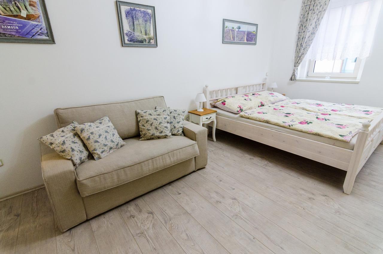 Guesthouse Sam Роуднице-над-Лабем Экстерьер фото