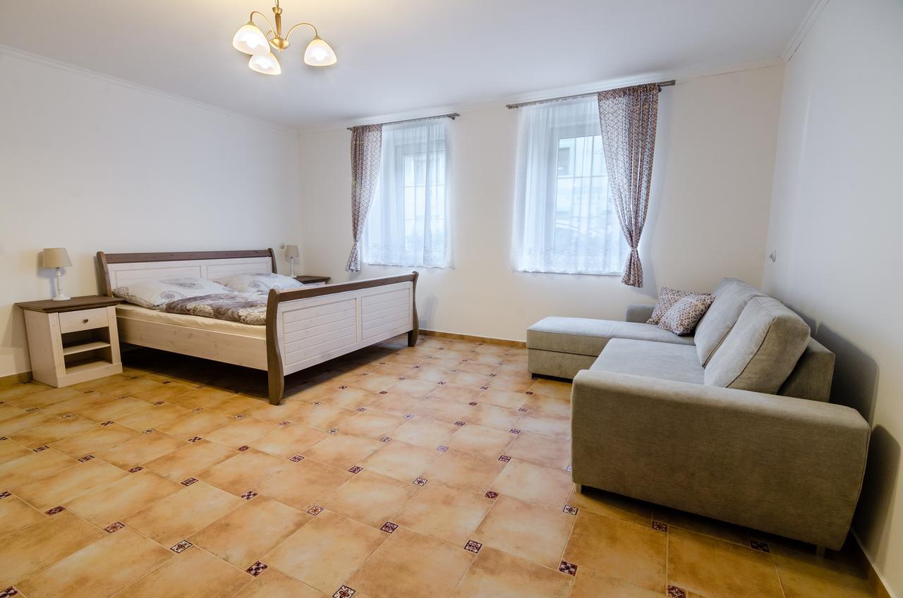 Guesthouse Sam Роуднице-над-Лабем Экстерьер фото